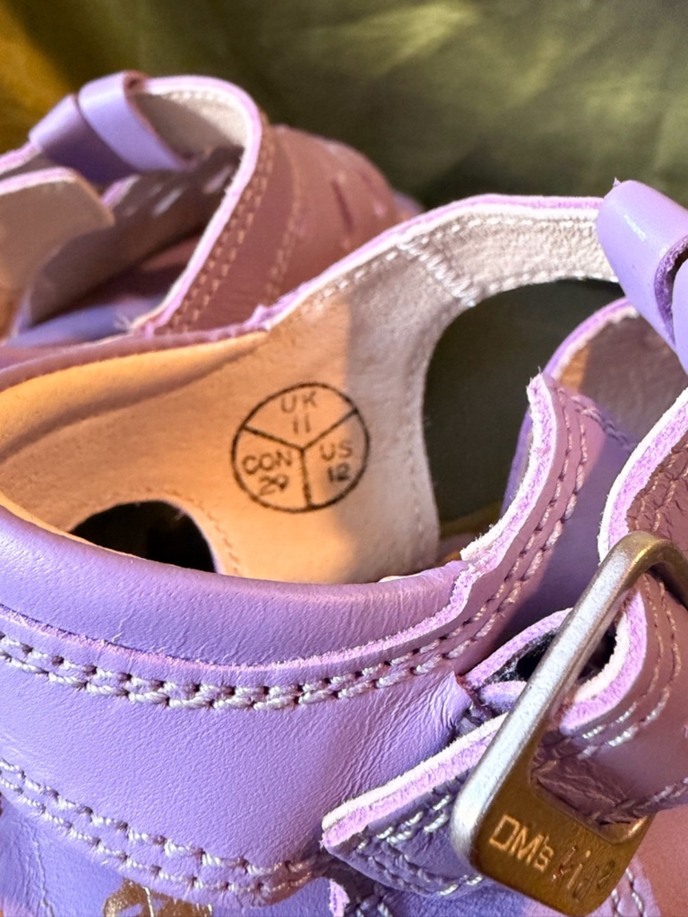 Dr. Martens Kids Lavender Leather T-Bar Sandals Vintage Y2K Rare Color - Picture 9 of 10